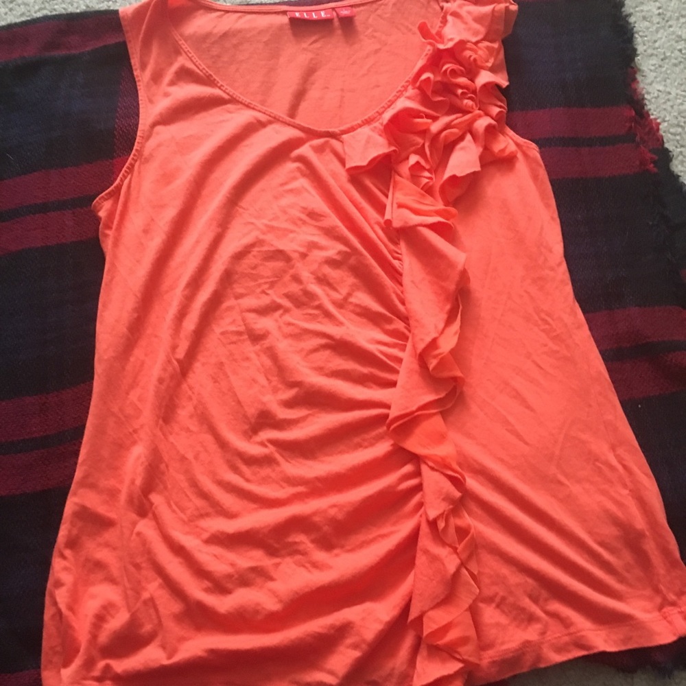Shirt sleeveless in good condition.
